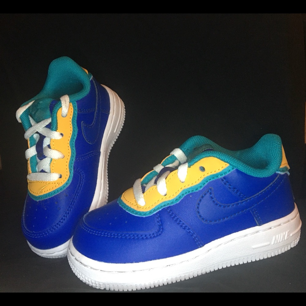 Nike
Toddler Air Force 1 Low '07 Lv8 ( BV1086-400)